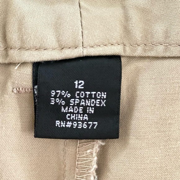 a.n.a. Khaki Shorts Size 12 - Picture 4 of 7